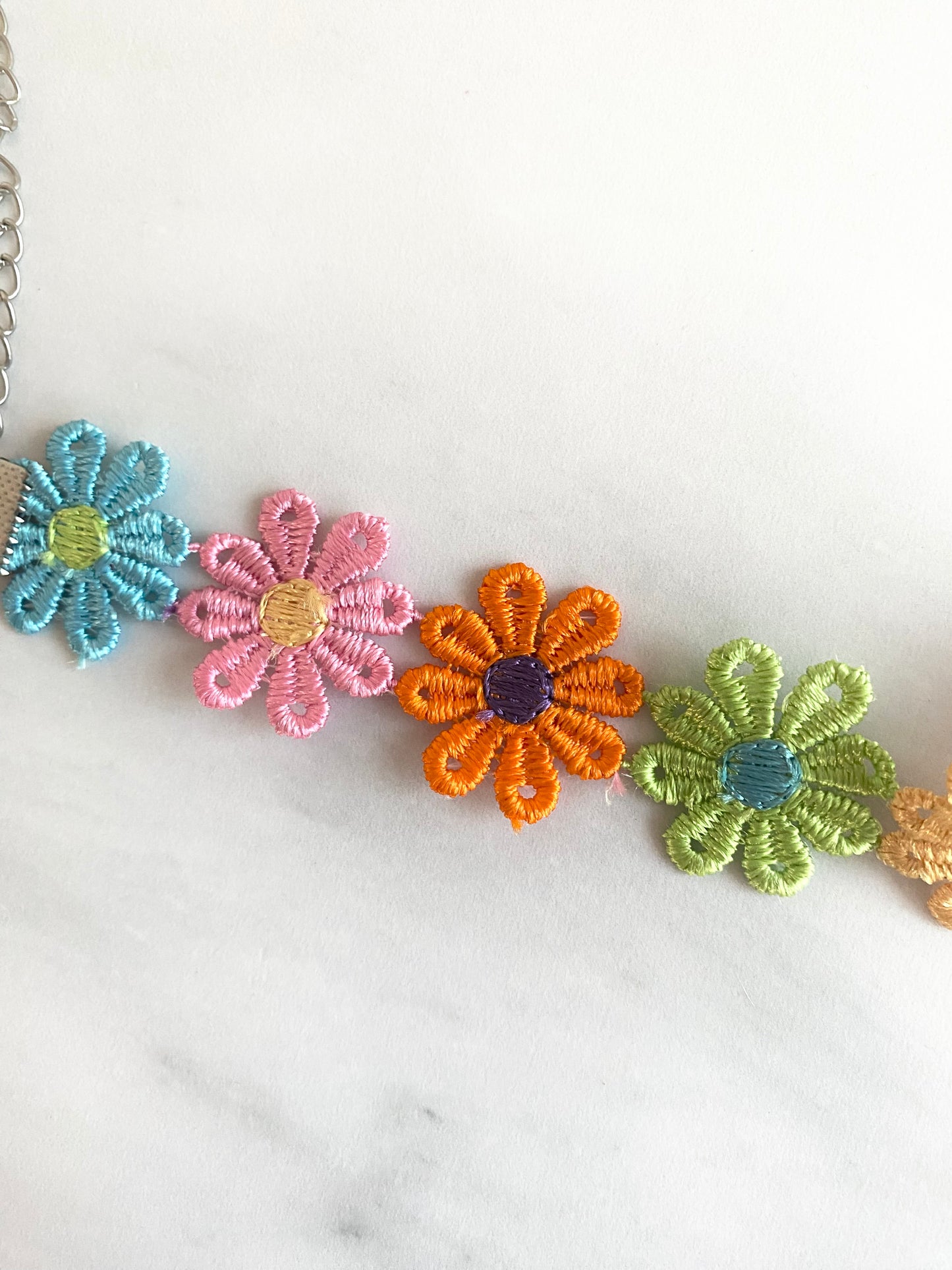 COLLAR CHOKER FLORES