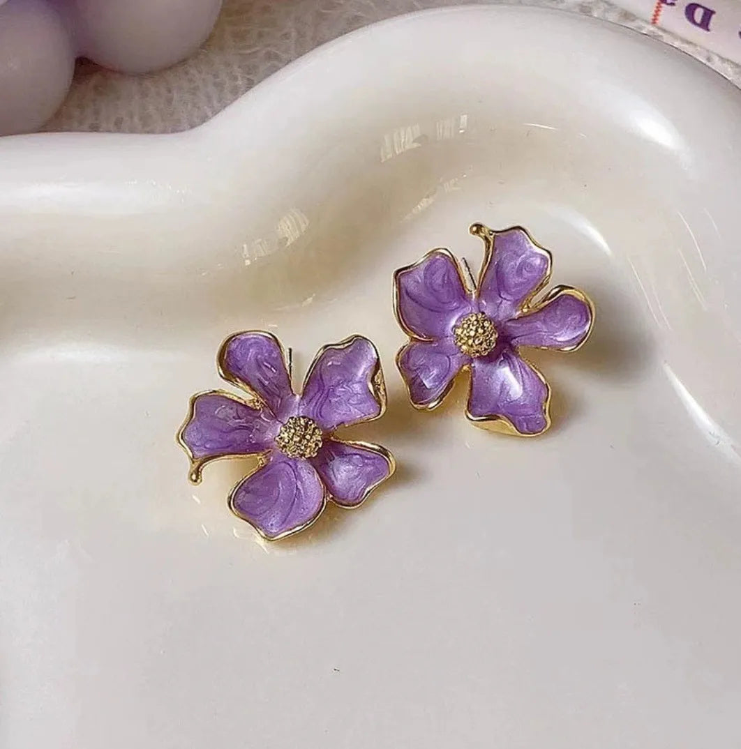 ARETES FLOR LILA