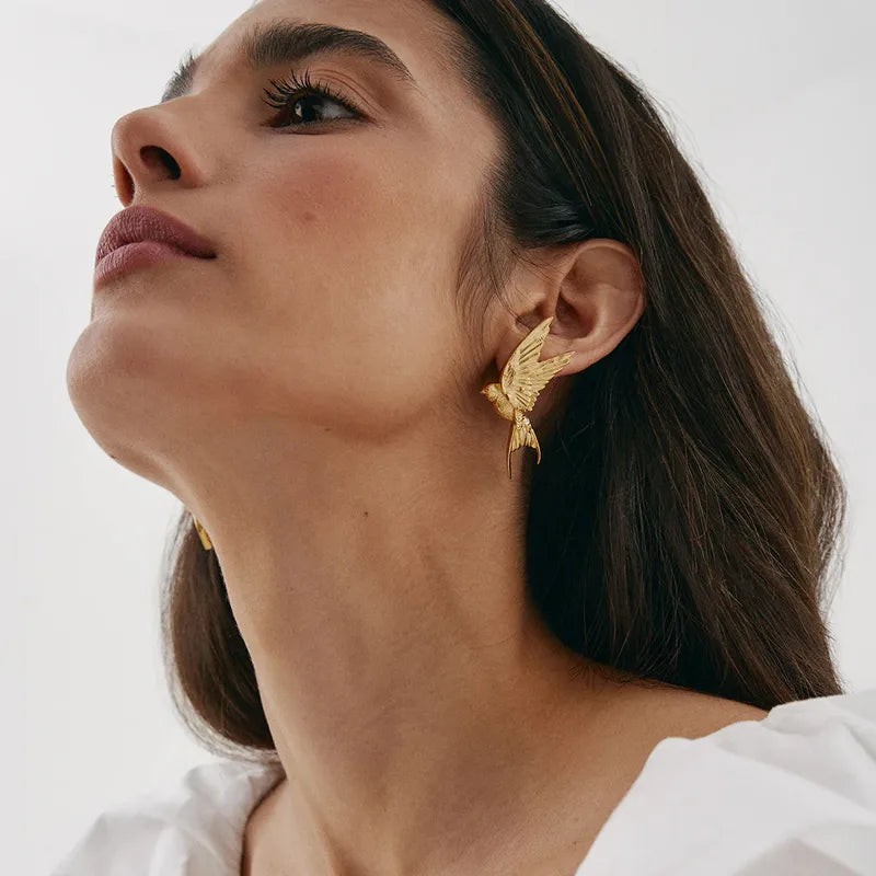 ARETES AVE DORADOS