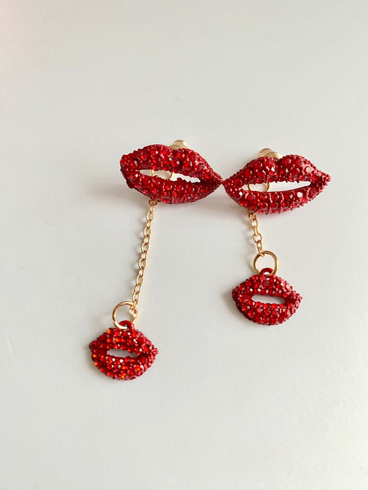 ARETES RED LIPS