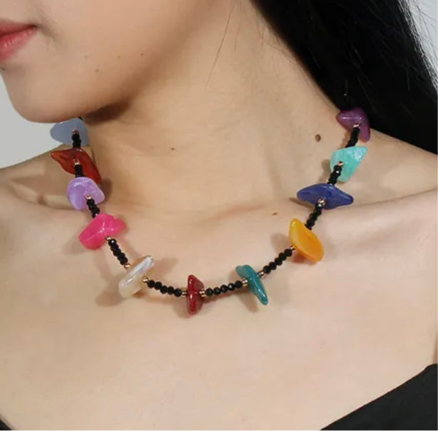 COLLAR PIEDRAS COLORES