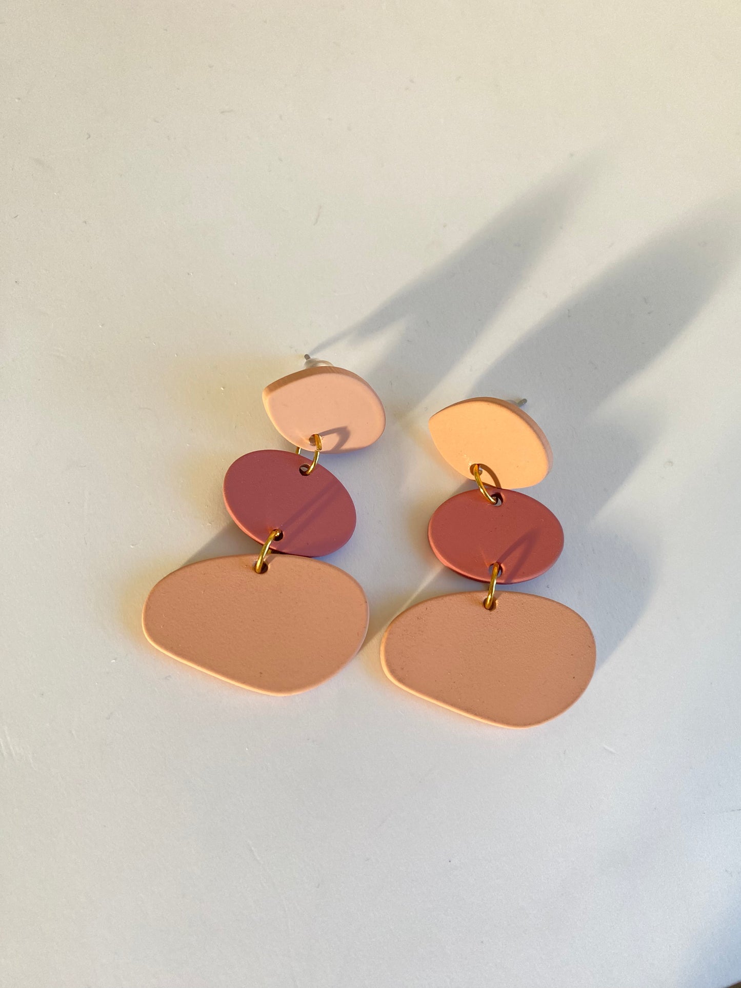 ARETES COLGANTES ROSA PALO