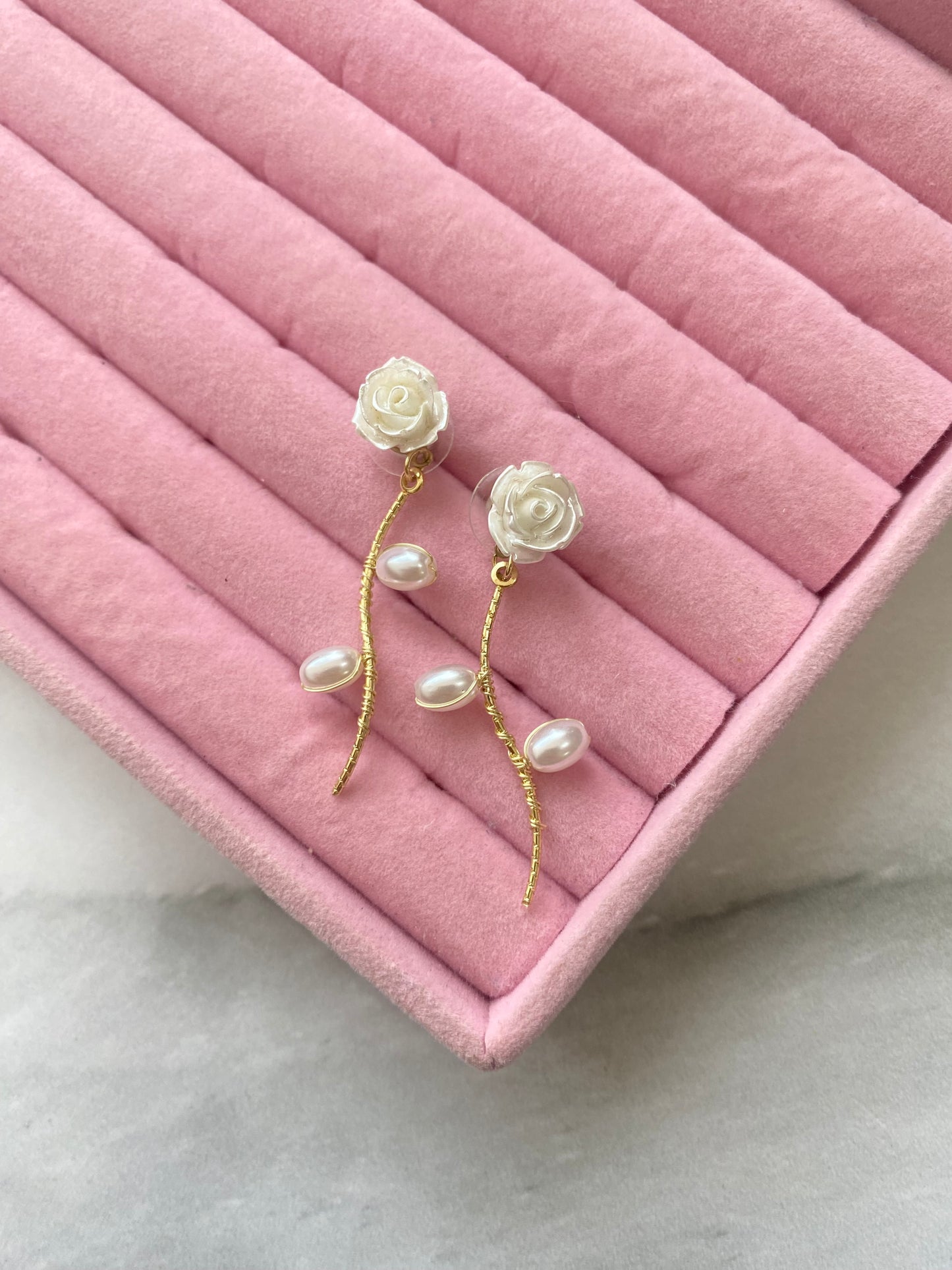 ARETES ROSA BLANCA
