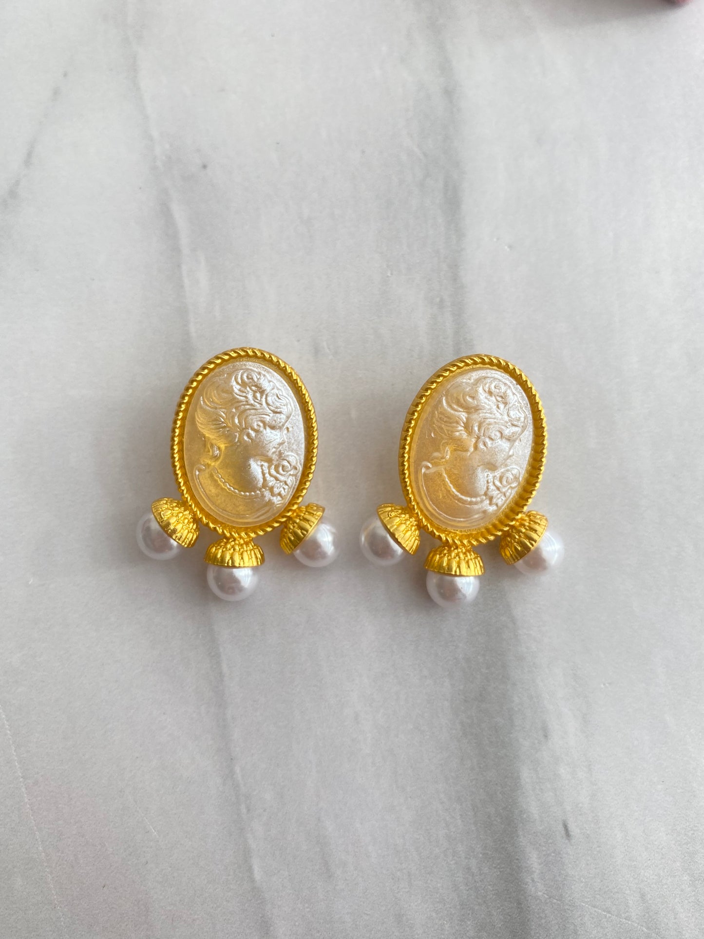 ARETES ESTILO VINTAGE