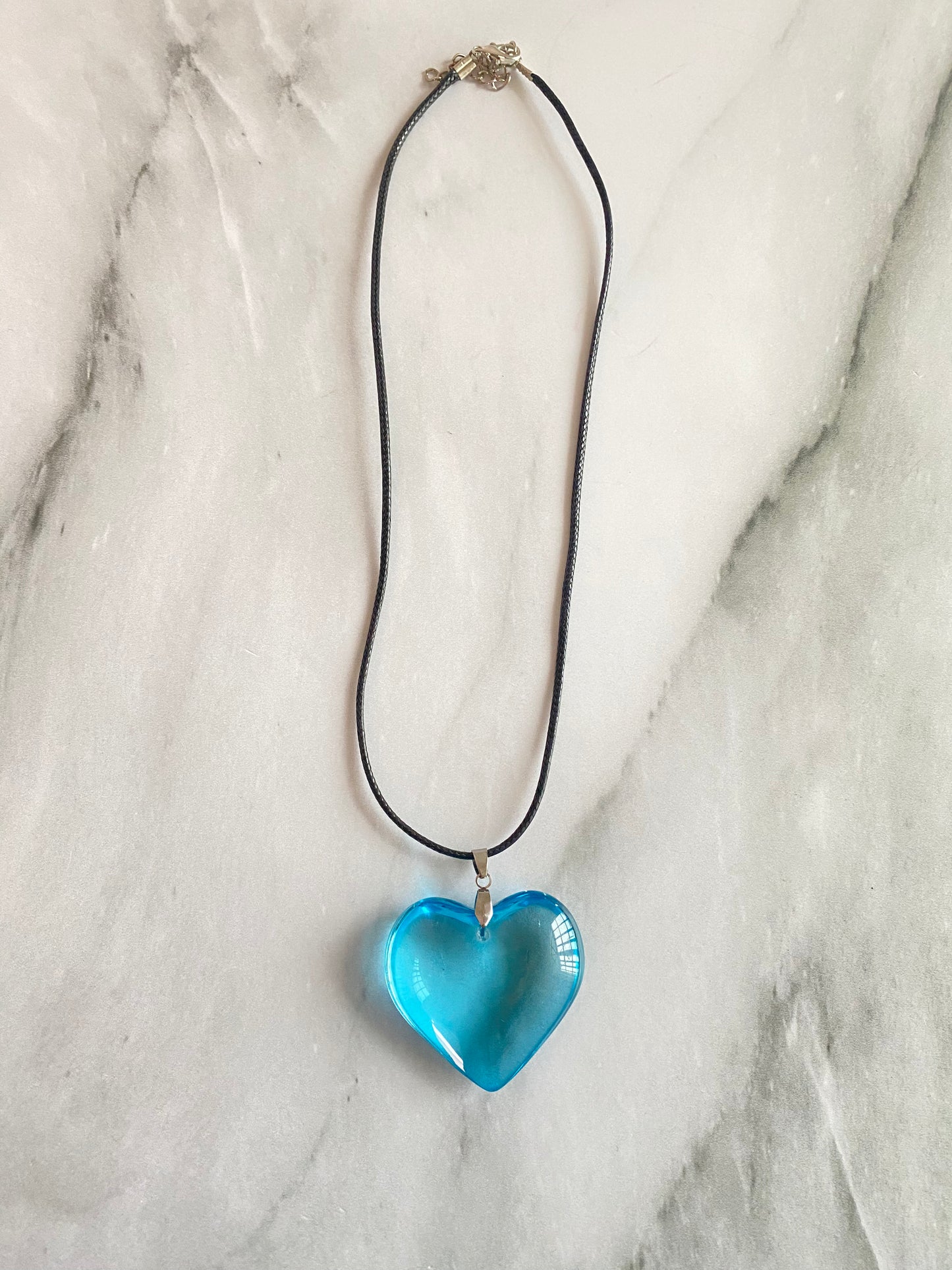 COLLAR CORAZÓN VIDRIO AZUL