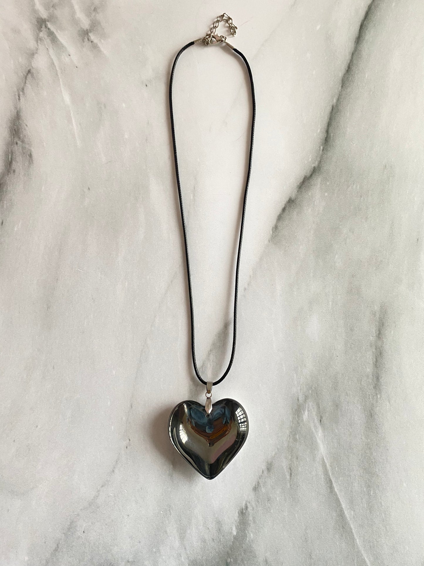 COLLAR CORAZÓN VIDRIO NEGRO
