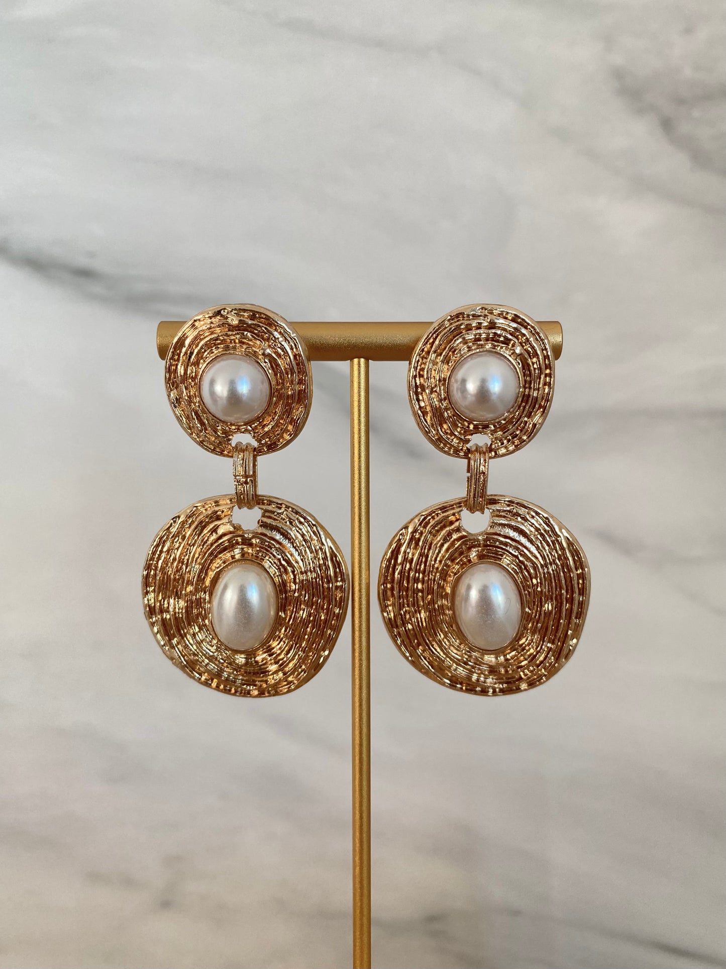 ARETES LARGOS DORADOS