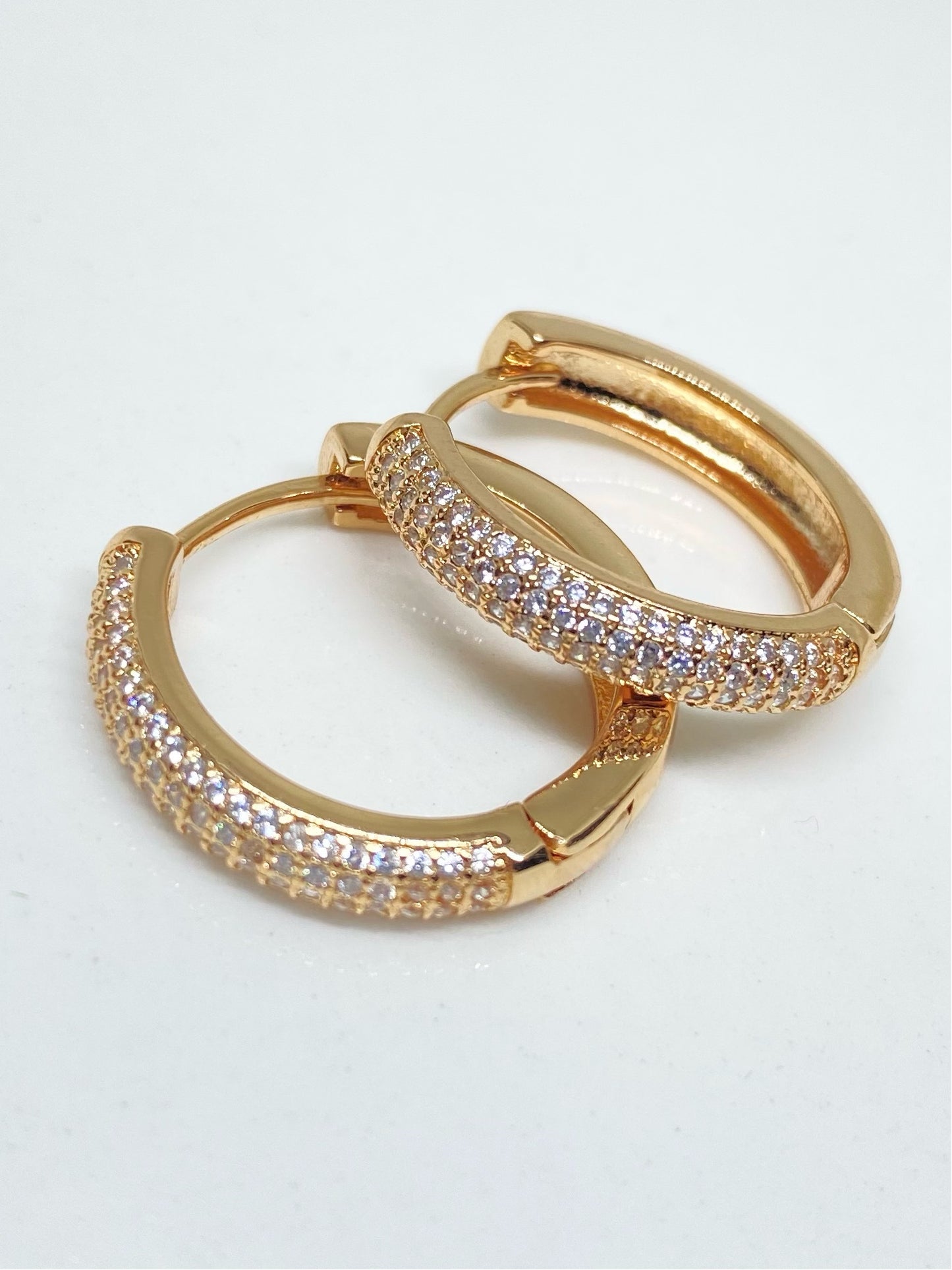 ARRACADAS CON CIRCONIAS