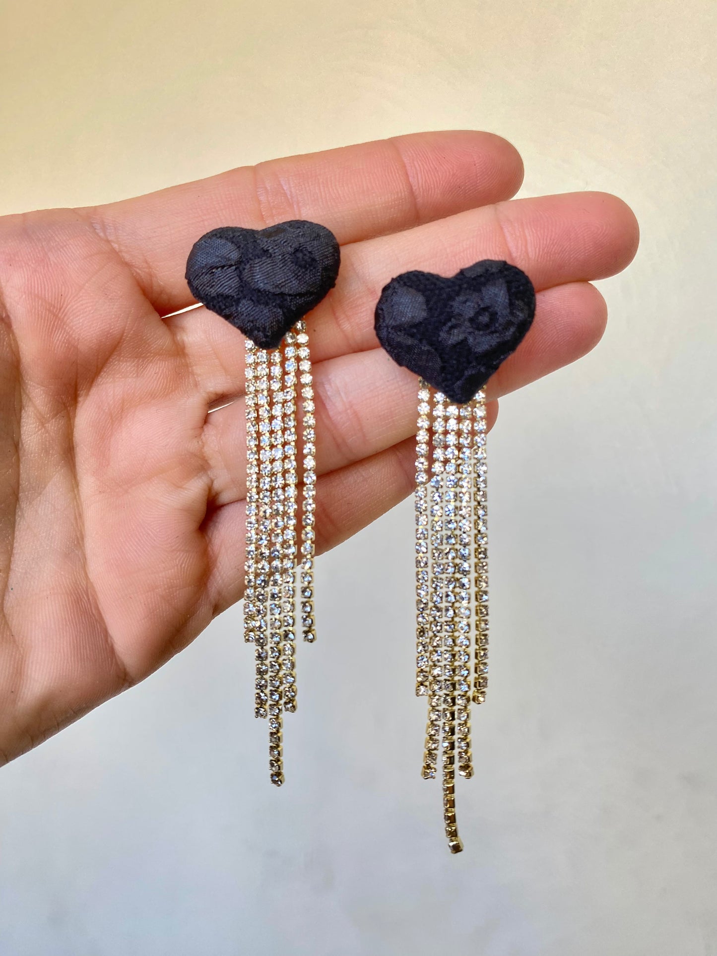 ARETES CORAZÓN CON BRILLANTES