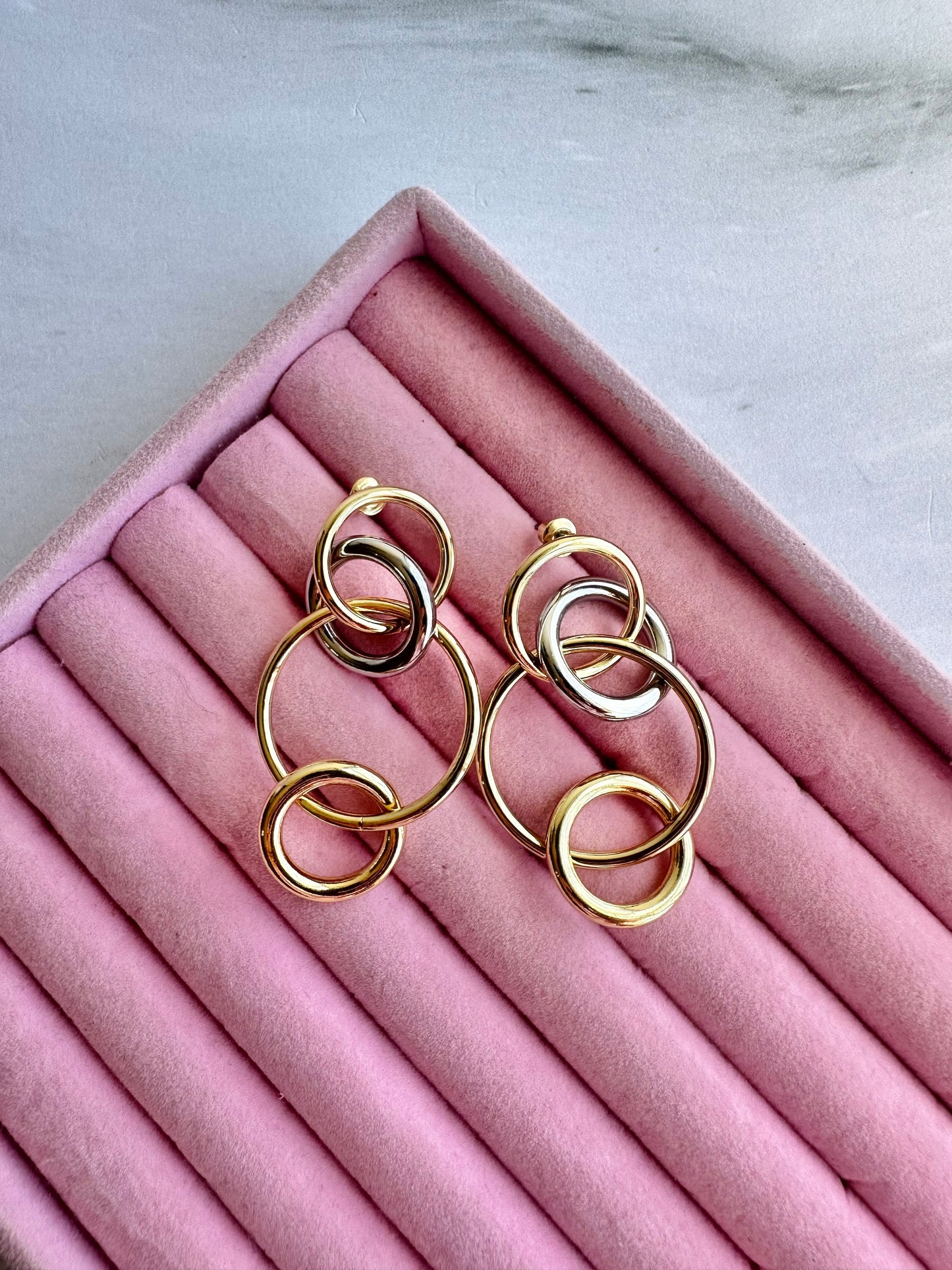 ARETES LARGOS BICOLOR