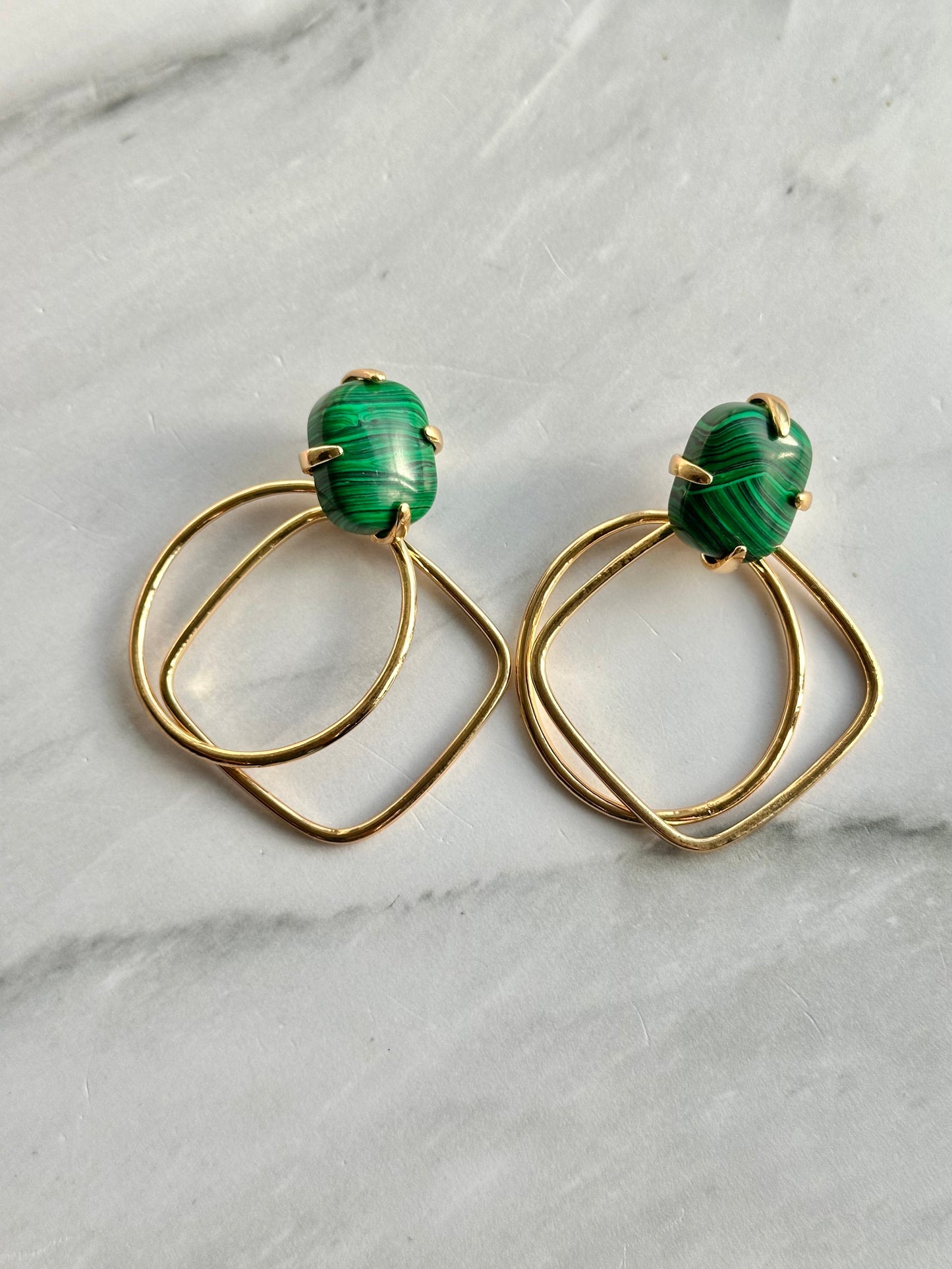 ARETES AROS CON PIEDRA