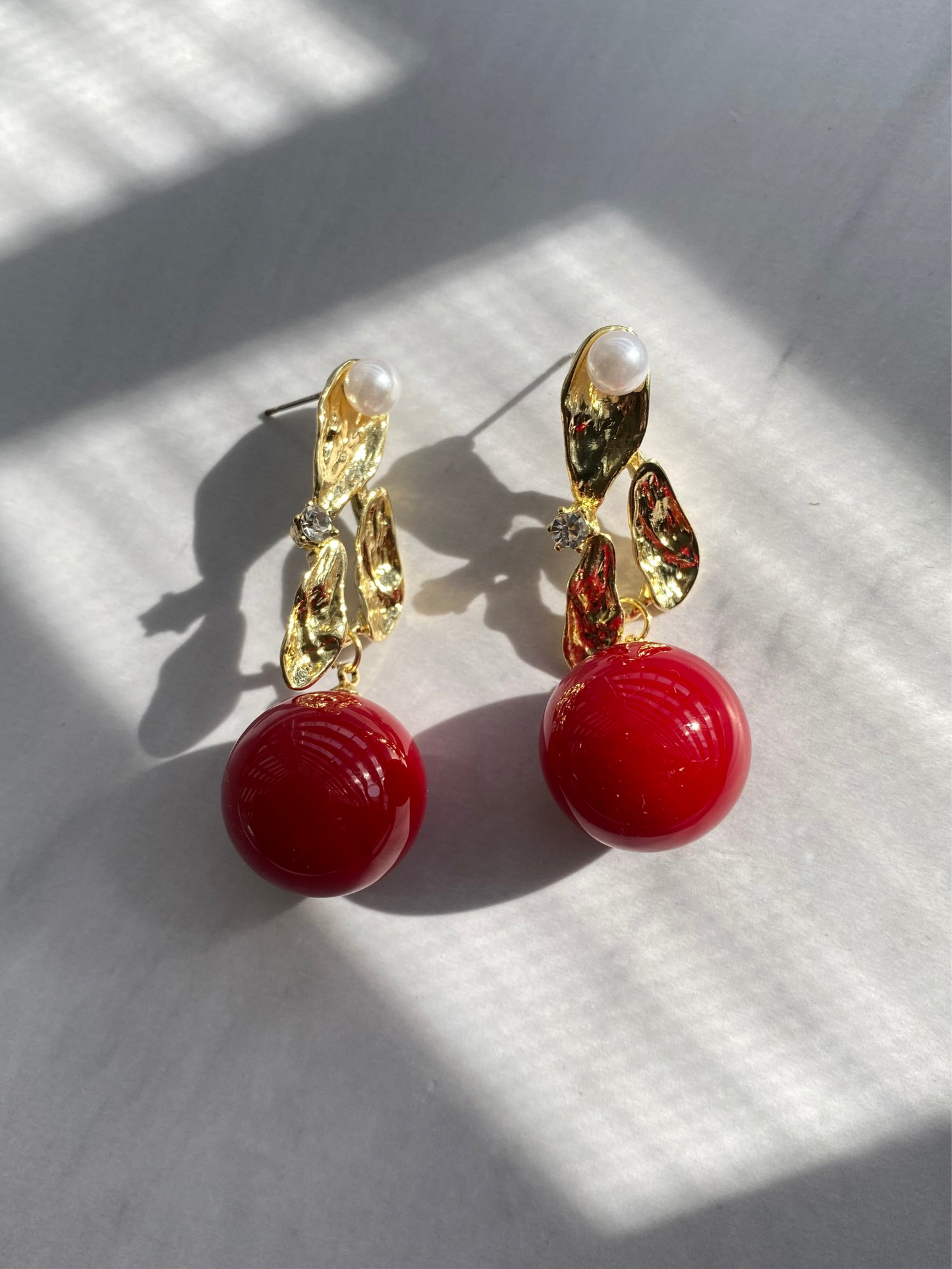 ARETES ESFERA ROJA