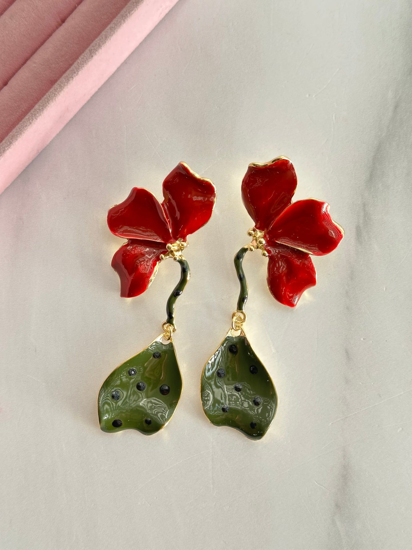 ARETES FLOR LARGOS