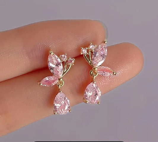 BROQUELES MARIPOSA ROSA