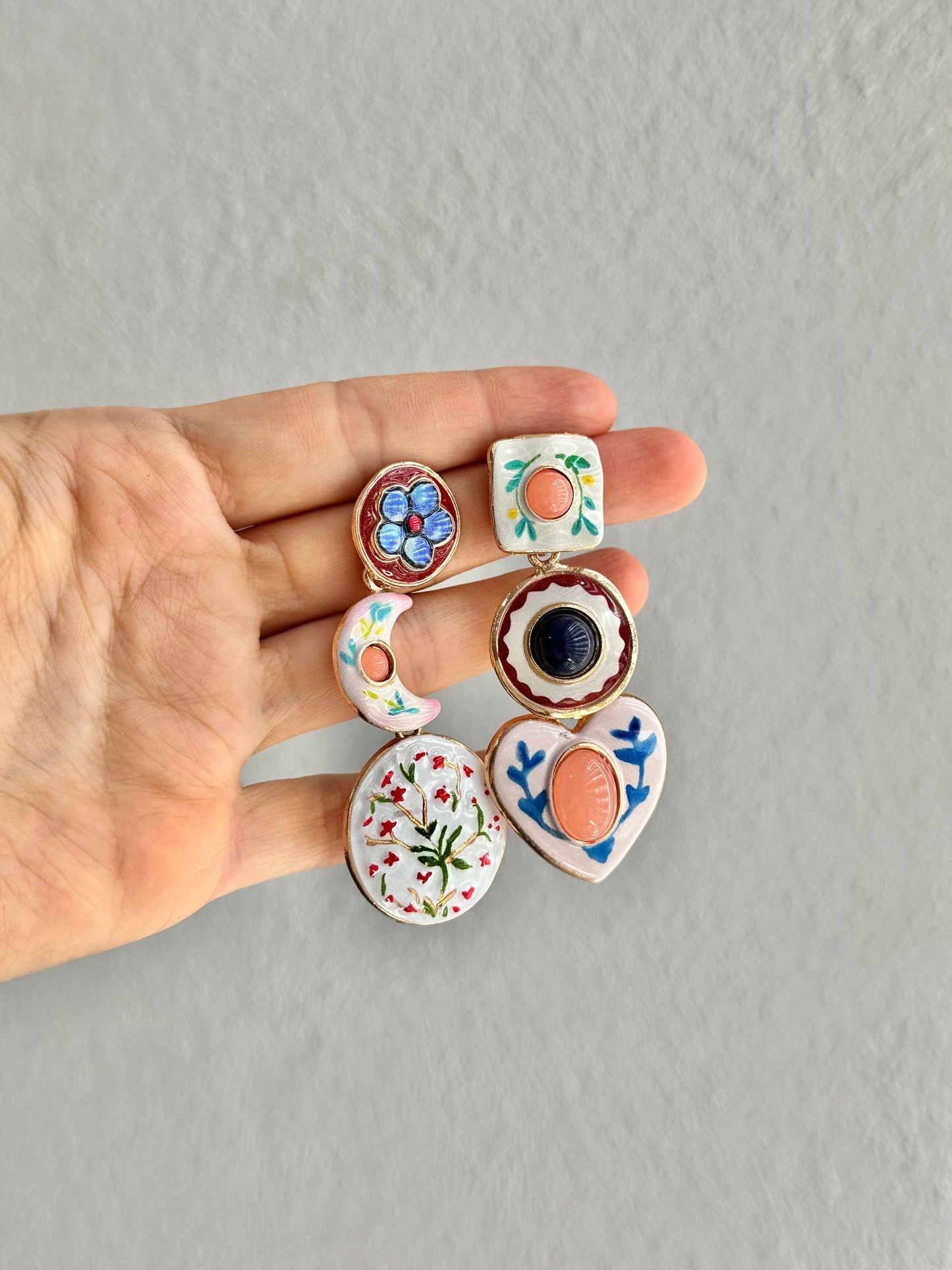 ARETES LARFOS ASIMÉTRICOS