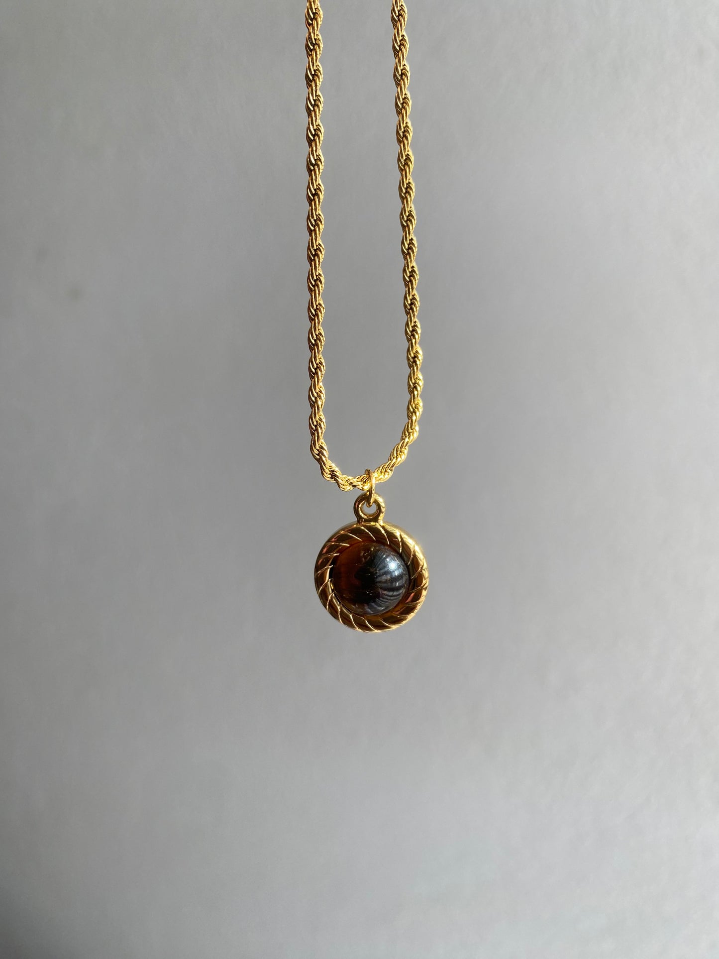 COLLAR AC INOX PIEDRA CAFÉ