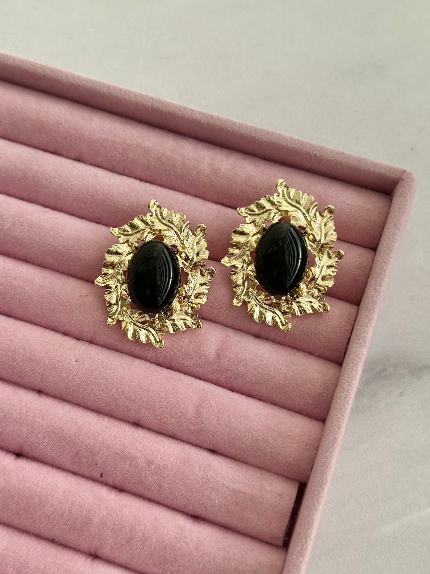 BROQUELES ESTILO VINTAGE