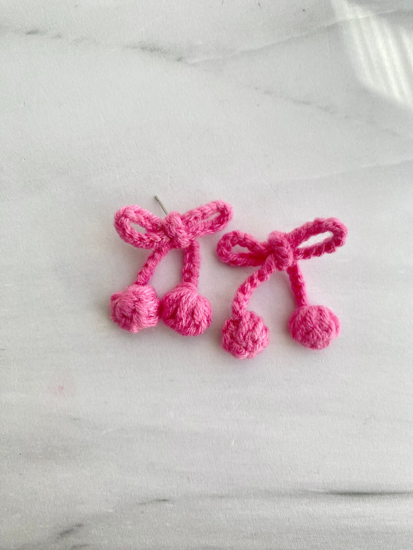 ARETES MOÑO HILO ROSA
