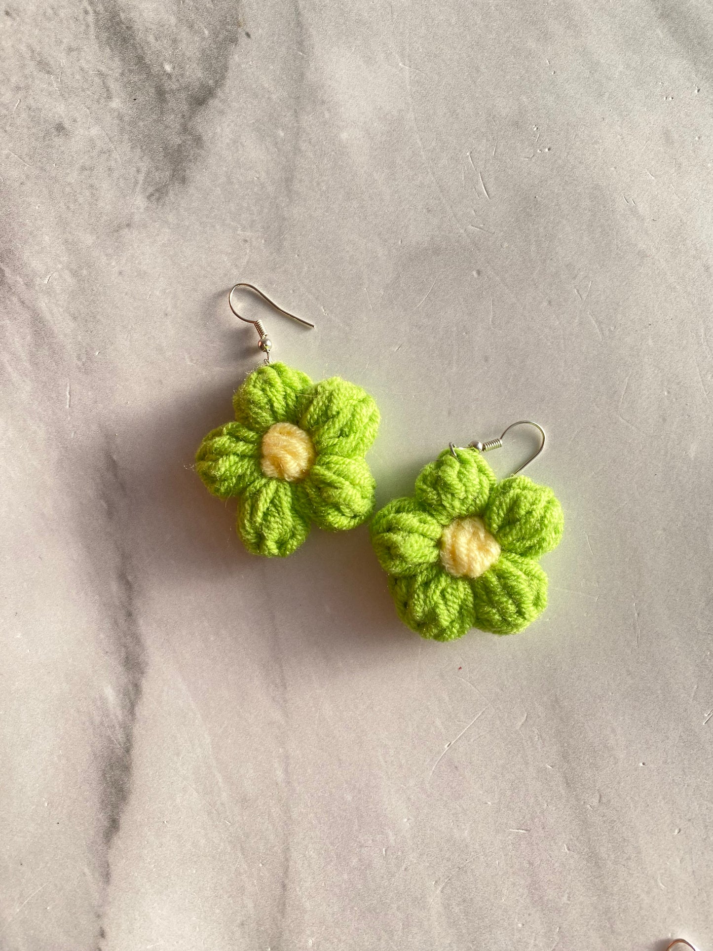 ARETES FLOR CROCHET