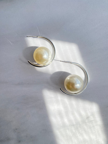 ARRACADAS CON PERLA PLATA