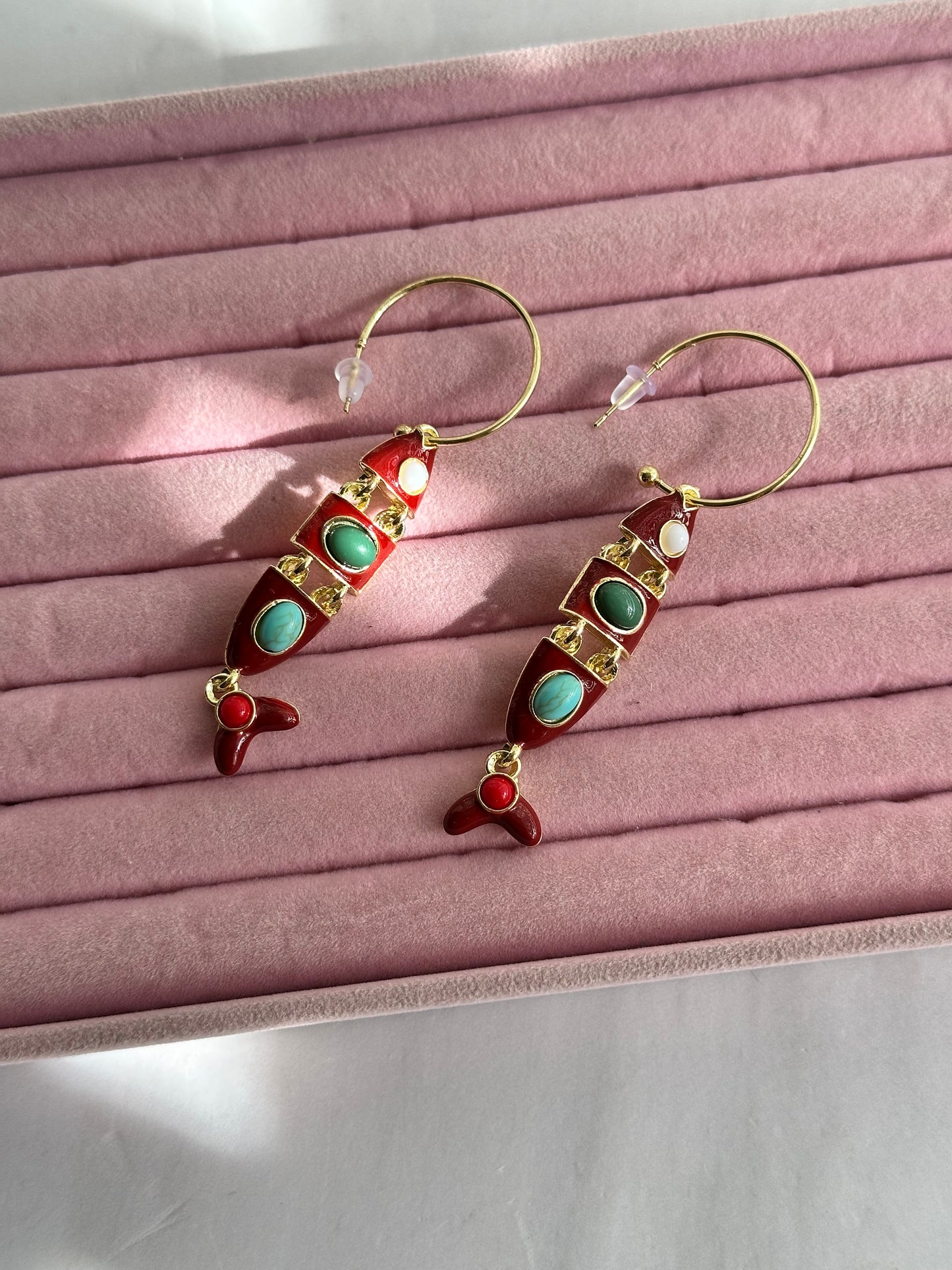 ARETES HOOPS PEZ
