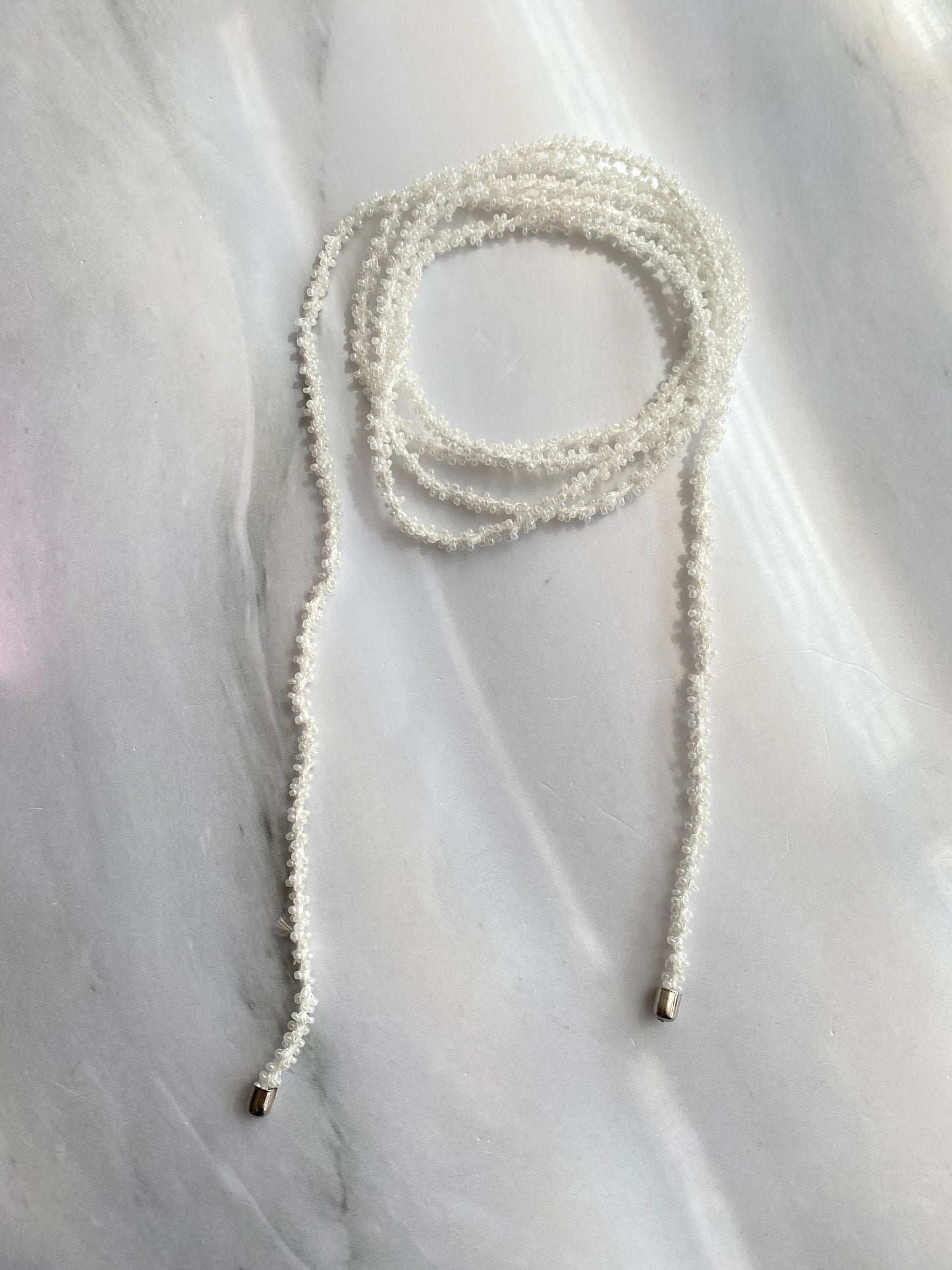 COLLAR EXTRA LARGO BLANCO