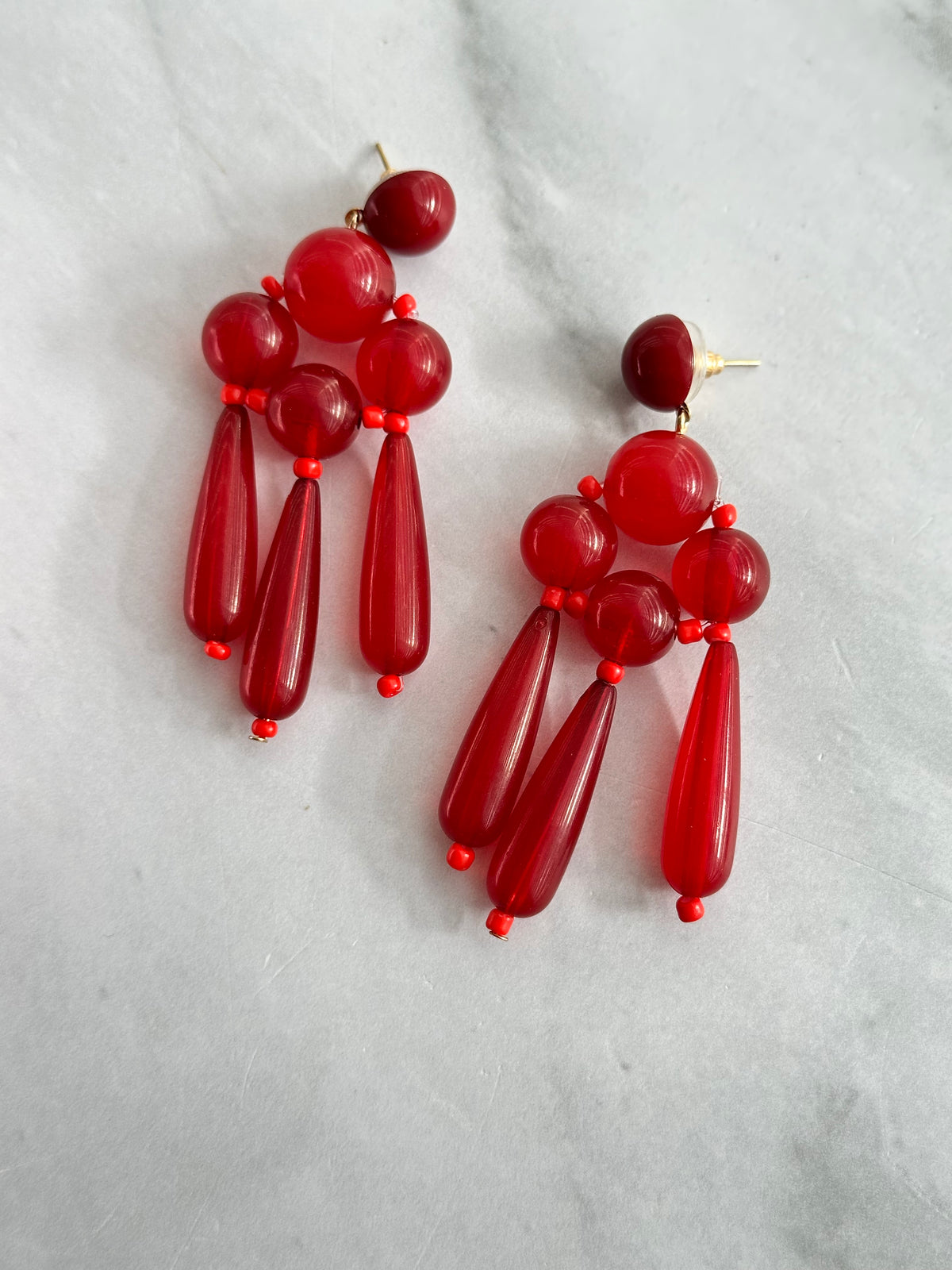 ARETES LARGOS ACRÍLICO