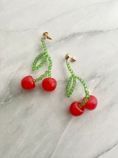 ARETES LARGOS DE CEREZA