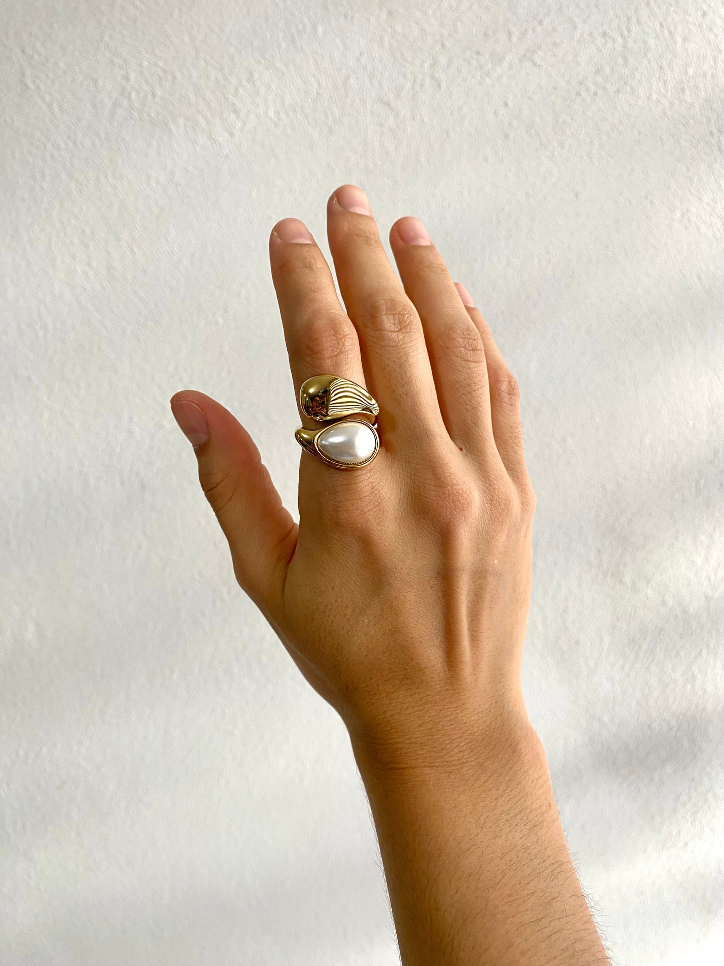 ANILLO CRUZADO CON PERLA AC INOX