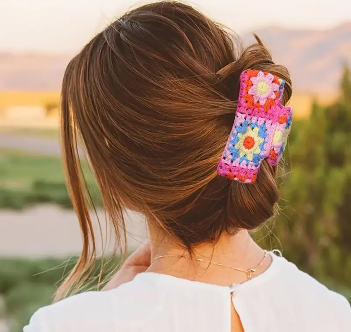 PINZA PARA CABELLO TEJIDA