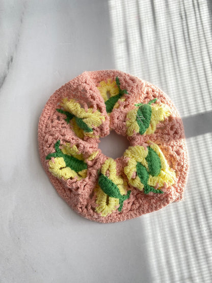 SCRUNCHIE TEJIDA MARIPOSAS