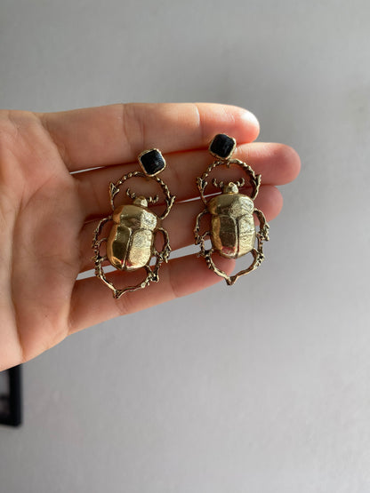 ARETES ESCARABAJO