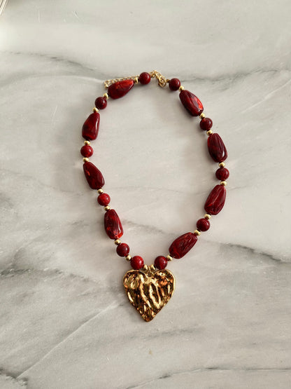 COLLAR CHUNKY DE CUENTAS CON DIJE