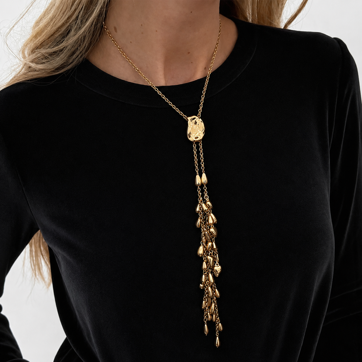 COLLAR EXTRA LARGO GOTITAS