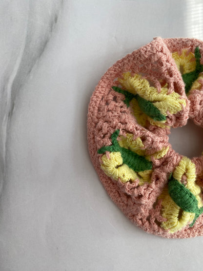 SCRUNCHIE TEJIDA MARIPOSAS