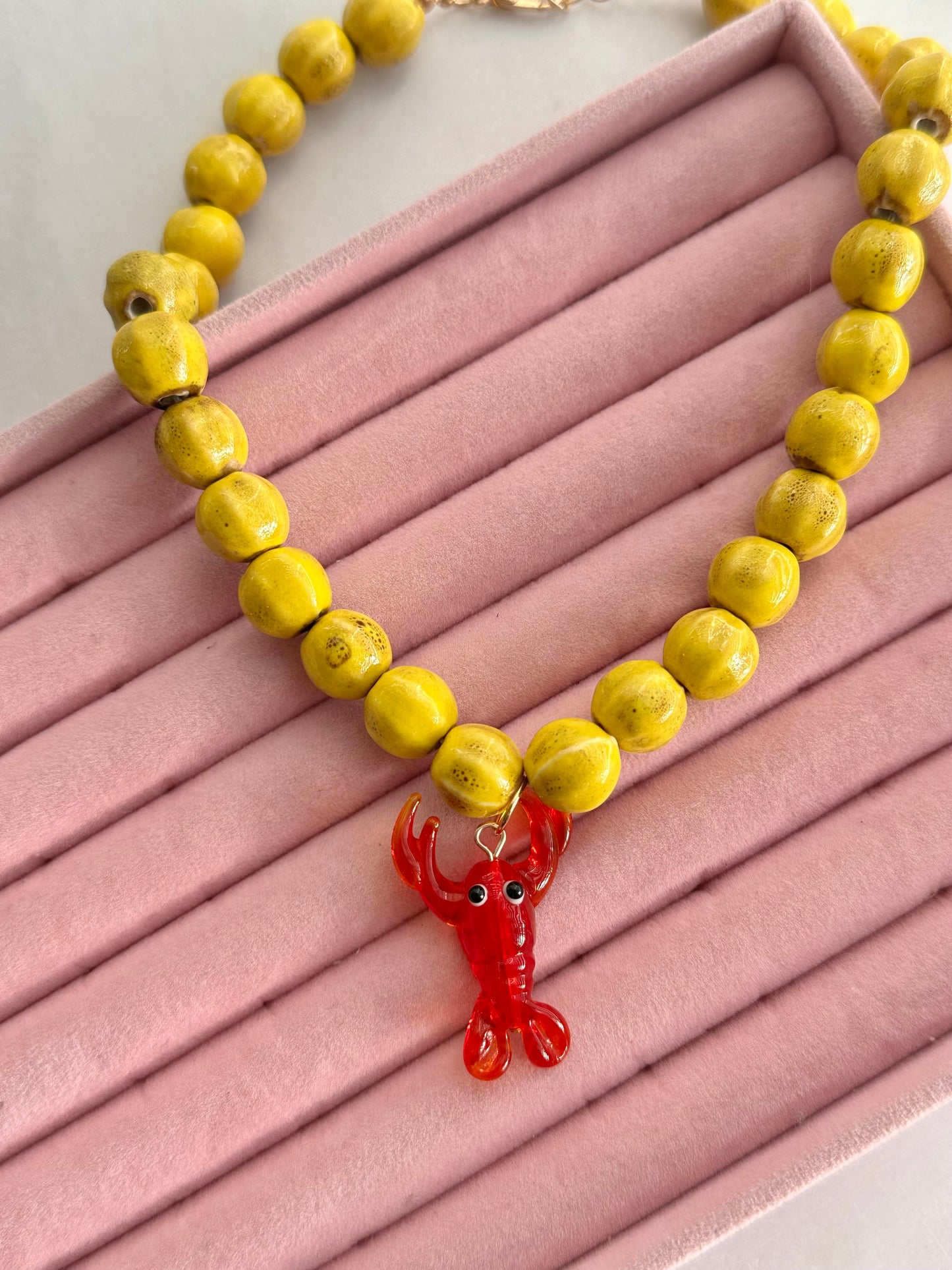COLLAR CUENTAS LANGOSTA