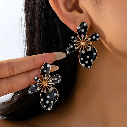 ARETES FLOR POLKA DOTS