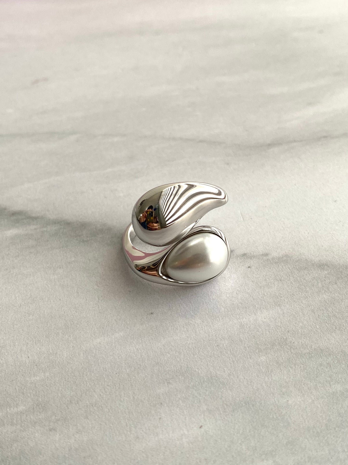 ANILLO CRUZADO CON PERLA AC INOX