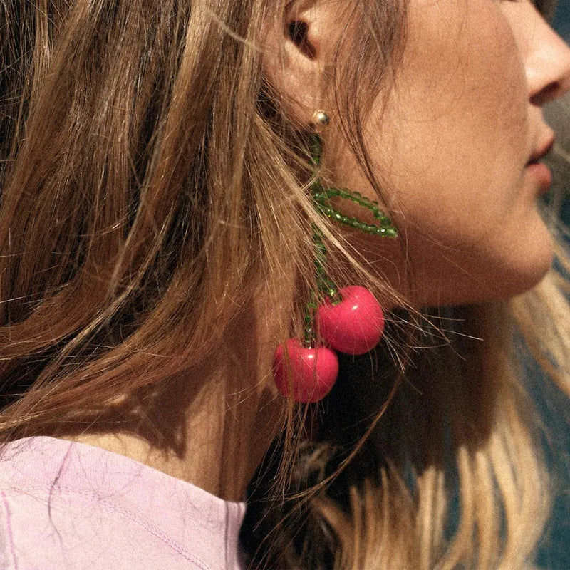 ARETES LARGOS DE CEREZA