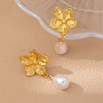 ARETES FLOR CON PERLA